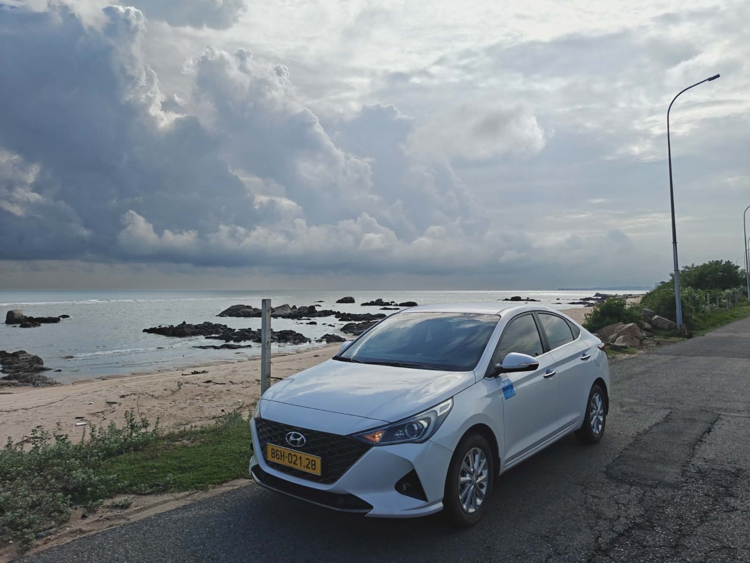 Mui Ne private car service near the beach
